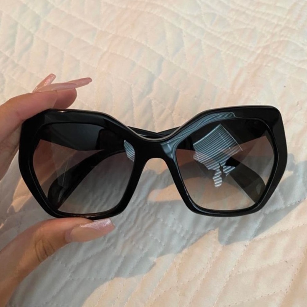 Prada Heritage 16RS Sunglasses